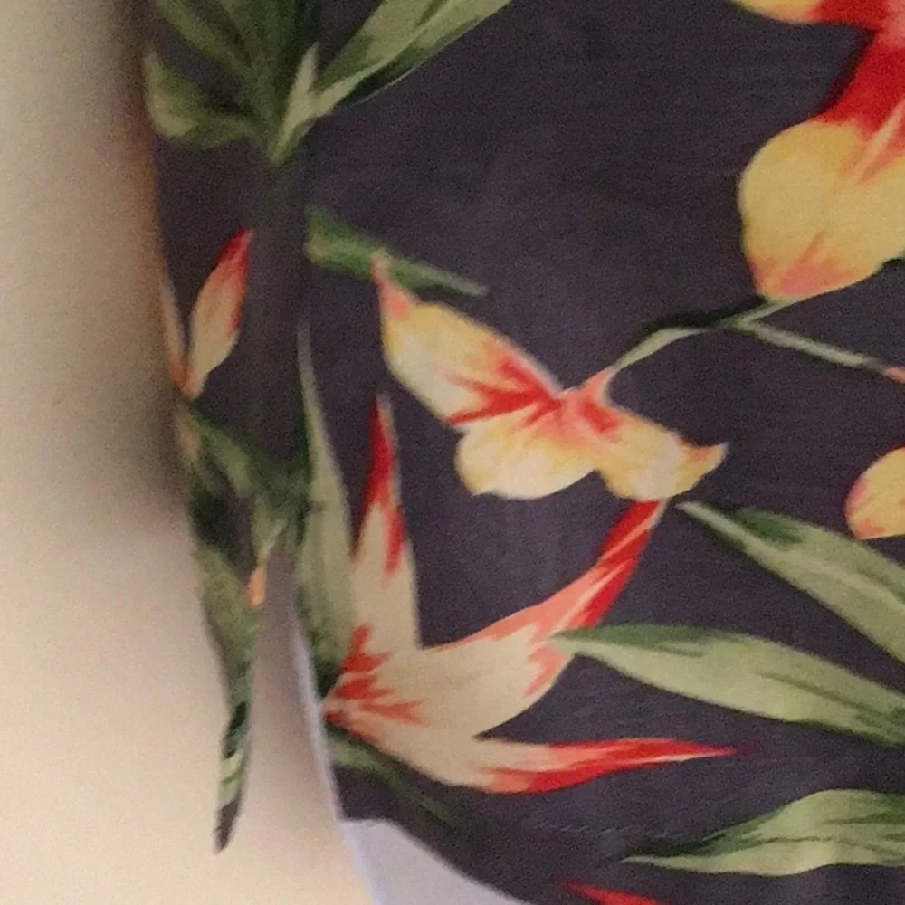 tommy Bahama silk blouse - Picture 2 of 3